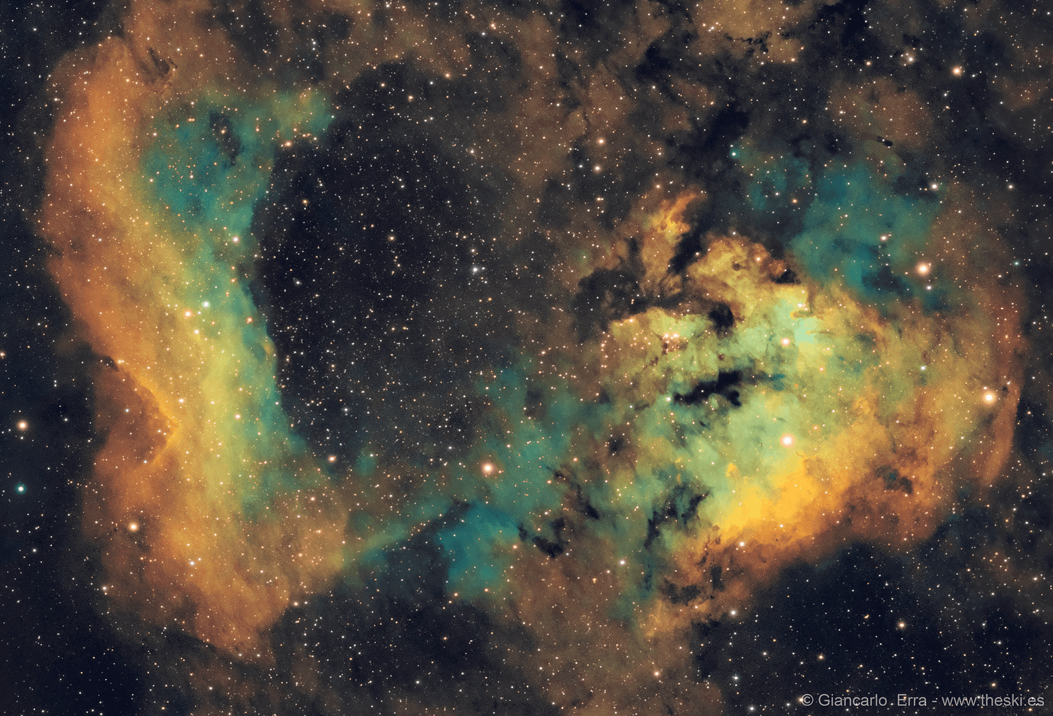 The Skies Astrophotography by Giancarlo Erra ngc7822 web